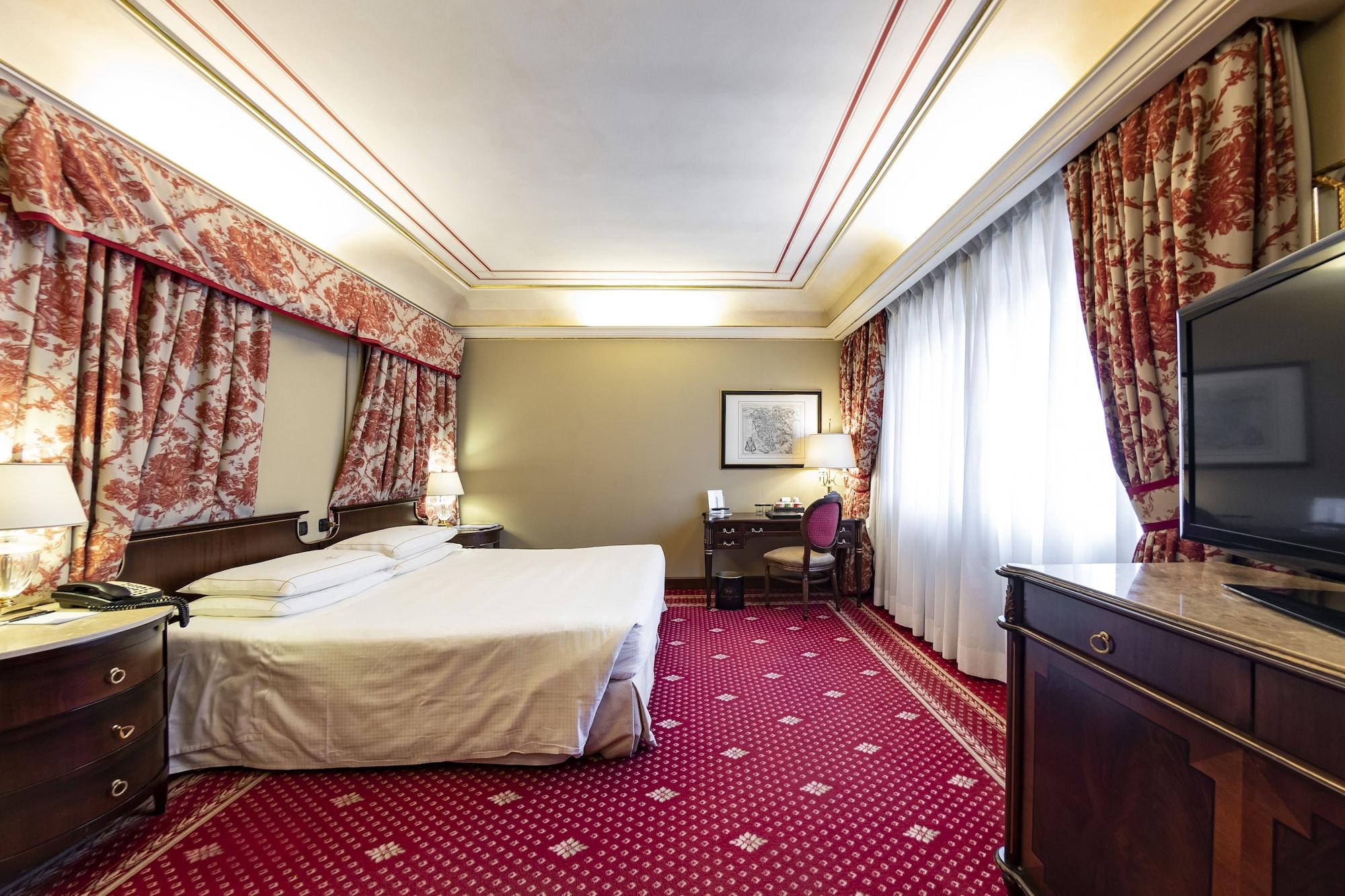 Hotel River Chateau 4*