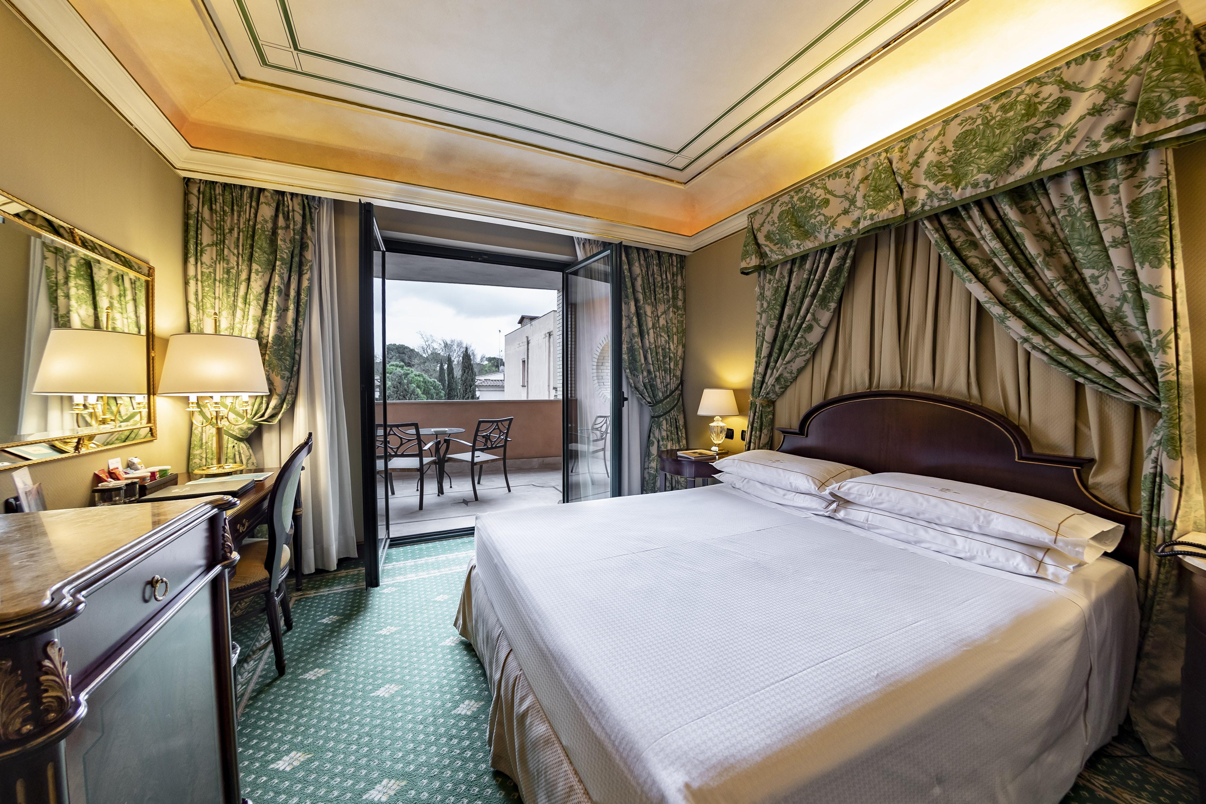 River Chateau Hotel