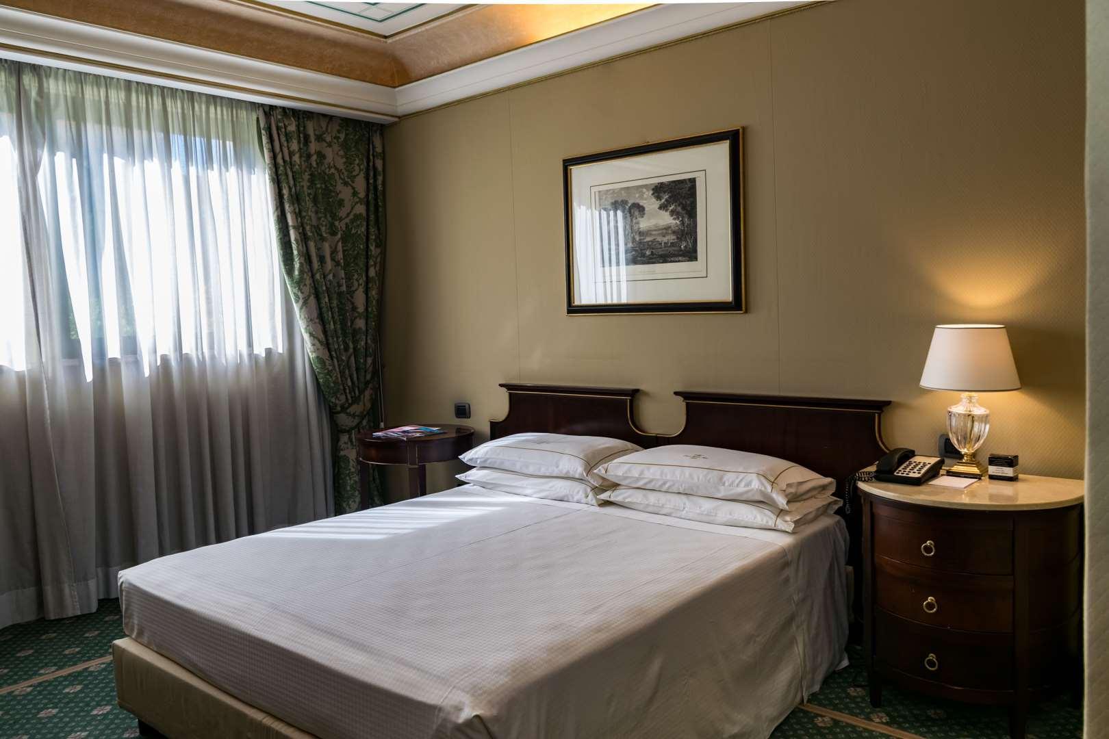 River Chateau Hotel 4*