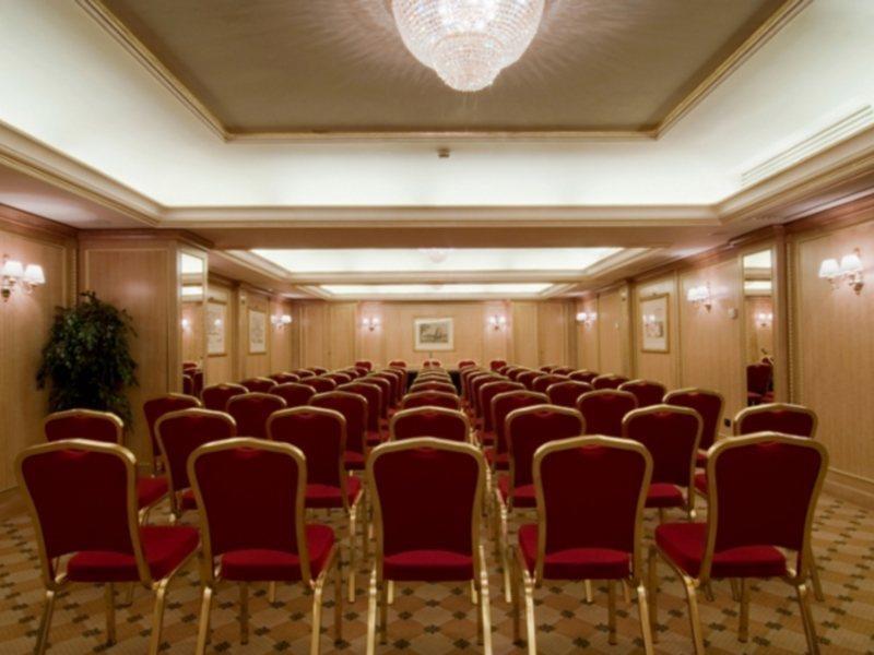 River Chateau 4* Roma